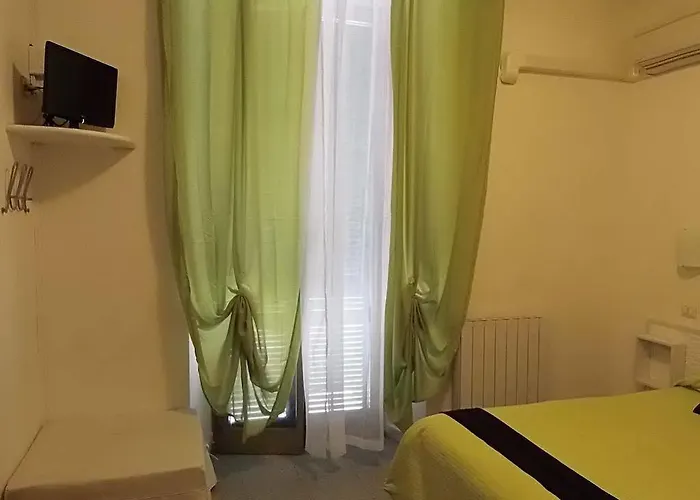 Готель Birillo 2*